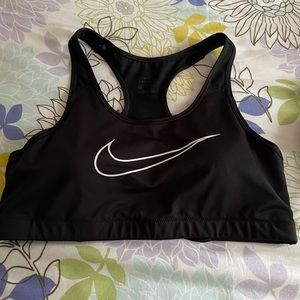 Women’s Nike logo sports bra